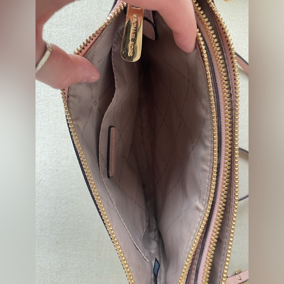 Michael Kors Bag - Picture 6 of 11